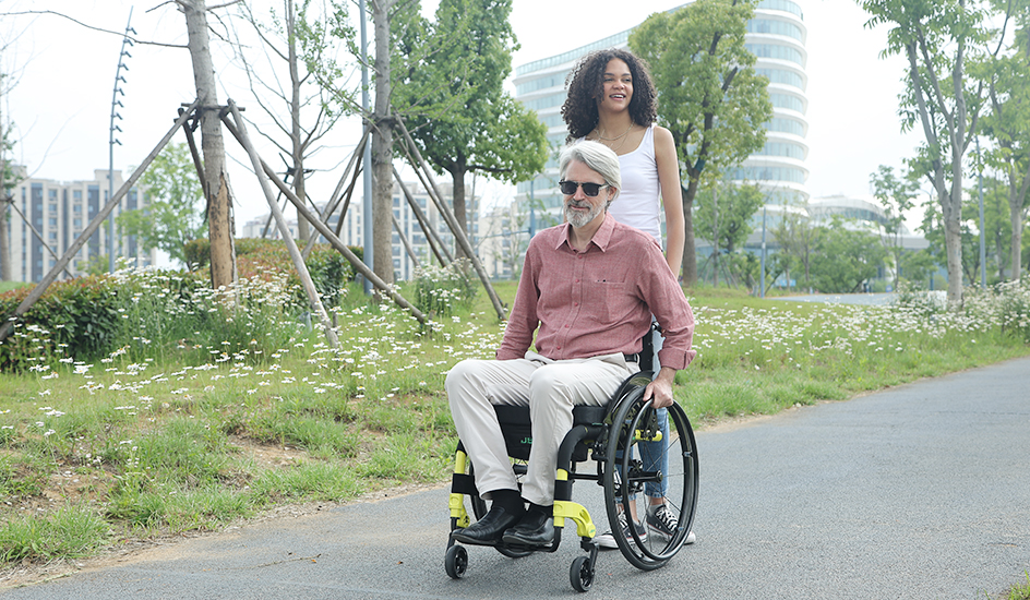 Cadeira de rodas manual S004