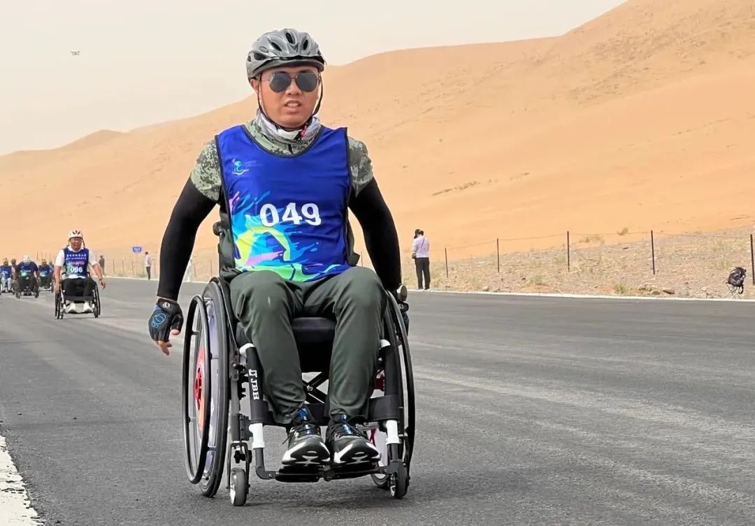 corrida em cadeira de rodas