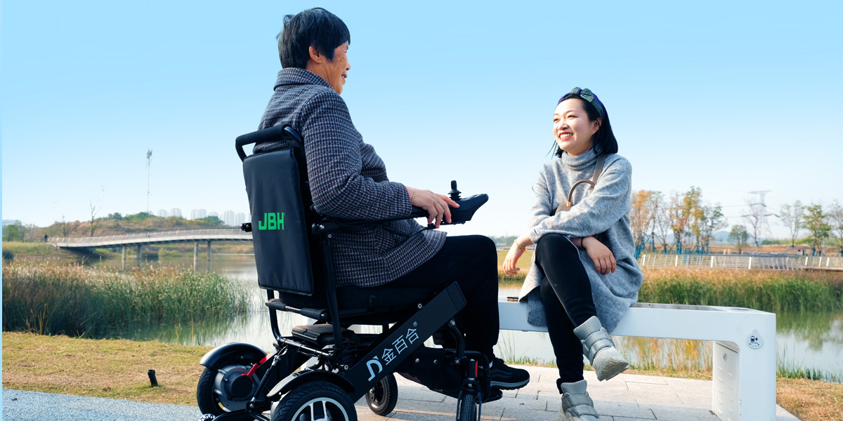 Cadeira de rodas el&eacute;trica 